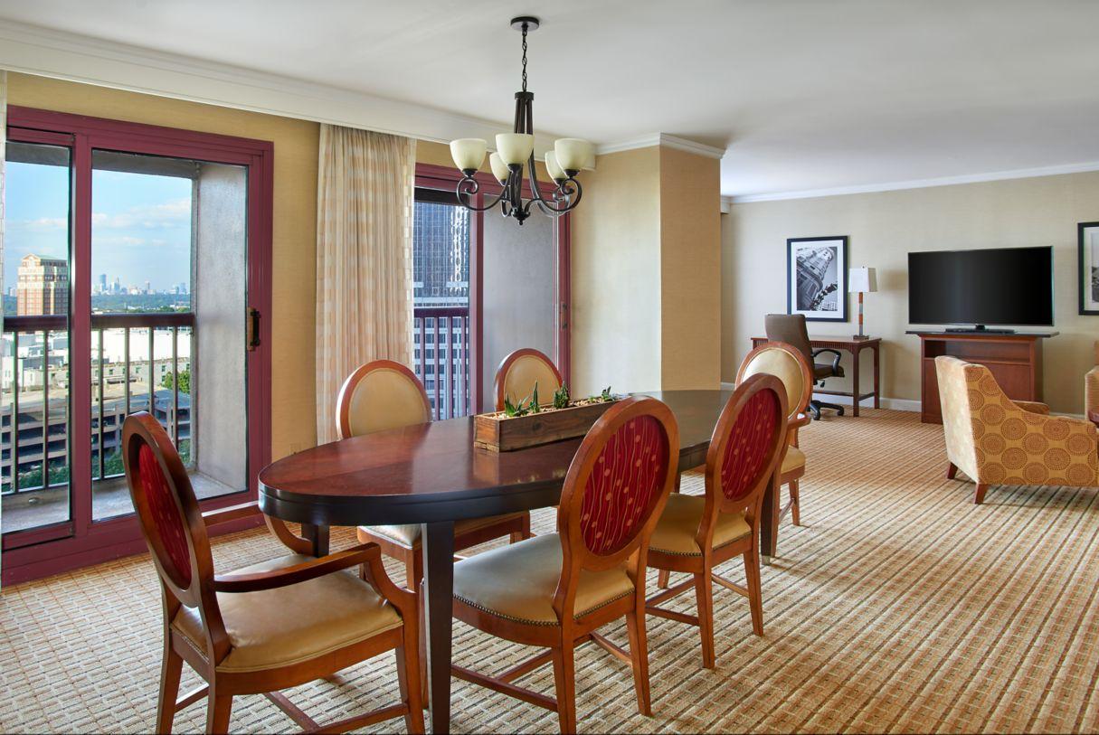 Atlanta Marriott Suites Midtown Экстерьер фото