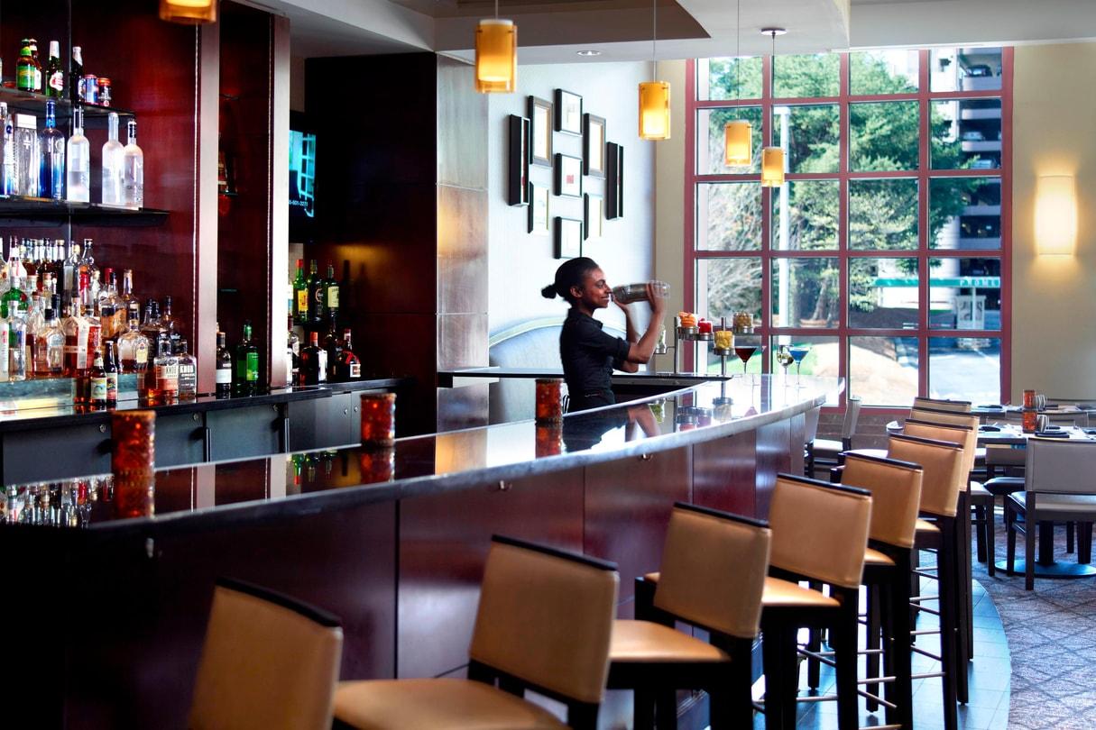 Atlanta Marriott Suites Midtown Экстерьер фото